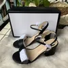 أنيقة الزفاف الزفاف فستان الصنادل أحذية !! Lady Strass Pumps العلامة التجارية High High Crysts Sexy Summer Sundalias مع Box ، EU35-41