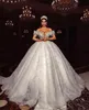 Abito da ballo principessa Abiti da sposa Appliques Scollo a V profondo Spalle scoperte Senza maniche Paillettes Perline Increspature di pizzo Lunghezza del pavimento Abiti da sposa lucidi Taglie forti Realizzati su misura