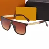 Designer Solglasögon Mens Luxury Avant-Garde 8286 Mirror Print Square Sun Glasses Europeiska och amerikanska personlighet och kvinnor Stree2845