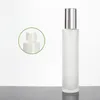 Emballage Verre Givré Bouteille Flast Épaule Brillant Argent Couvercle Blanc Pompe Vide Portable Rechargeable Emballage Cosmétique Conteneur 20 ml 30 ml 40 ml 60 ml 80 ml 100 ml 120 ml