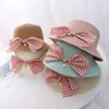 Chapeaux larges chapeaux d'été enfant princesse mignon dessin animé chapeau de paille avec sacs à main sacs 2pcs un ensemble vacances enfants fille bébé arc plaid panama soleil scot22