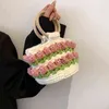 Baumwollstrickhandhand Frauen Blumen hohl Häkeltasche handgefertigte Haken Schaufel Damen Fashion Holzgriff obere Grifftasche 220627