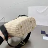 مصممة نساء حقائب اليد الوظيفية سلة ثلاثية الحرف الجلدية العلامة الخوص الحمل المنسوج