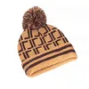 Hombre y mujer Hat de invierno Lujos de lujo diseñadores Fashion Beanie Cap Nieve tejida de lana Tapas de cálizas de cálido Sombreros Sombreros suave Elástico de alta calidad