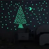 Decorazione del partito 100 pz/borsa 3 cm Glow In The Dark Stella luminosa Adesivi Decorazioni di Halloween per la casa Giocattolo fluorescente PVC Kids RoomParty