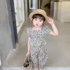 Roupas de roupas menoea meninas roupas de estilo coreano Tops camisetas e calças florais terno para crianças casuais 3-7yClothing