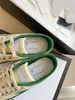 럭셔리 디자이너 여성 테니스 신발 1977 Canvas Man Canvas 신발 녹색 및 빨간 웹 스트라이프 고무 단독 스트레치 면화 로우 플랫폼 스니커즈 상자 크기 35-44