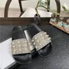 Bayan Terlik Slaytlar En Kaliteli Yaz Sandaletleri Luxuri Pantoufles Plaj Kaydırağı Moda Scuffs Terlikler Bayanlar Sandles Flats Ayakkabı Kutulu Kaplan Çiçekli Arı