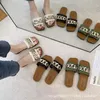 2022 New Ring Buckle Bow-Knot 슬리퍼 여성 여름 패션 플랫 슬리퍼 Outdooe Beach Shoes Sandals