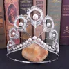 Miss Universe Crown Round Justerbara huvudstycken Pearl Peakcock Feather Tiara Rhinestone Pageant Prom Crowns CZ Coroa Novia Bijoux Cheveux