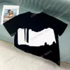 22SS Hommes Femmes Designers T-shirts T-shirt Lettre Graffiti à manches courtes Col ras du cou Streetwear noir Xinxinbuy XS-L
