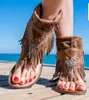 Мода-кисточка для голеностопных ботинок Летние Женщины Сандалии Высокие Лучай Сандалии 2022 Новая Женская Повседневная Плоская Обувь Бусичка Боковина Сандалия