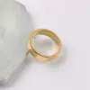 Love ring mens 밴드 링 3 다이아몬드 디자이너 럭셔리 쥬얼리 여성 티타늄 강철 합금 금도금 공예 골드 실버 로즈는 결코 알레르기가없는 45HD H1이 아닙니다.