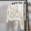 Pantalones de dos piezas para mujer Moda Mujer Chándal 2022 Otoño Invierno Conjunto Hoja de oro Disco Flor Bordado Suéter Punto SportsuitsMujeres