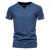 Verano Hombres Camisetas Con cuello en V Nuevo Casual Slim Fit Soild Camiseta Ropa deportiva para hombres Tops de manga corta Camisetas Ropa de moda de algodón CX220421