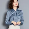 韓国のシルクの女性ブラウス女性サテンブラウスシャツプラスサイズオフィスレディソリッドロングスリーブシャツトップ