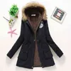 Kış Kadınlar Palto Parka Parka Sıradan Giyim Kapşonlu Kürk Matar Down Ceketler Kadın İçin Kış Ceket L220730
