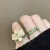 Wedding Rings 2pcs Korean Elegant White Floral Leaf Set For Women Trendy Enamel Alloy Green Lily Valley Ring Female Jewelry GiftsWedding