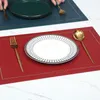 マットパッド長方形の革のプレースマットテーブルマットオイルウォータープルーフと熱挿入家庭用コースターキッチンデバイスセットスマット