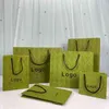 Zupełnie nowy Green Dress Scarf Buty pudełko prezentowe Perfume Perfume Paspstick Paspaking Box Bag AA220322