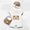 Nouvelle mode d'été British Style NOUVEAU BÉBÉ Bébé Unisexe Coton Plaid Stripes Nouveau Born Baby Boy Girls Rompers Hat Bibs Set Y223657863