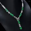 Pendanthalsband Foydjew High-End Luxury Designer Jewelry Simulation Emerald Micro Inlaid Full Zircon Choker Necklace For Womenvenendant