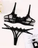 ELACE Sensual Lingerie المرأة الشفافة الدانتيل الأزياء الغريبة الشفافة الاباحية الحميمة 2PIES 2PINE BRA THONGS SESTER 220628