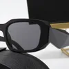 Оптовые роскошные солнцезащитные очки Полароидные линзы Дизайнер Женский мужчина Goggle Старшие очки для женщин