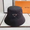 디자이너 모자 럭스러리 야구 모자 원래 고품질 올바른 버전은 P 패밀리 역전 삼각형 빠른 드라이 린을 완벽하게 재현합니다.
