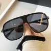نظارة شمسية من قطعة واحدة كبيرة الحجم للنساء خمر إطار واضحة