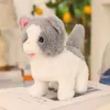 Pluszowa symulacja wyświetlacza pleśń kota machanie ogonem dupa wstrząsanie robotem dla dzieci interesujące