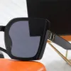 Gafas de sol de diseñador para mujer Moda Gafas de playa UV400 Rectángulo Diseño de letras de fotograma completo para hombre Mujer 6 Opción Calidad superior247z