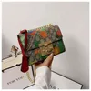 Grossistbutik online handväskor på hösten av väskan Strawberry Flowers Literature and Art Fashion Single