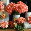Dekoracyjne kwiaty wieńce luksusowy sztuczny płatek śniegu hortensja fałszywa kwiatowy ślub DIY Bridal Rose Buquet Decor Home Decor Big Head Hortensea