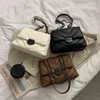 Avondtas beroemde luxe dames merk handtassen 2022 vrouwelijke schouder crossbody chain schattige zwart stijlvolle klein vierkant mobiele telefoon 0623