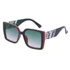 Lettre de luxe imprimer des lunettes de soleil Femmes Leopard Black Square UV400 SUN VERRES SORTIONS Brand de mode tendance Big Shades PC Frame9608253