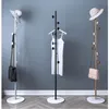 Kläder garderob förvaring järngolv kappa rack marmor elegant sovrum hushållskläder modern garderob enkel metall hyllkulka