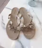 A114 Slippers Rivets Woman Fashion Jelly Sandals Designer Slides Bowtie for Girls Flip Flops Letters Printed Bran