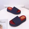 Moda Tasarımcı Denim 60mm Yükseklik Sandalet Bej Tuval Terlik Geniş Kayış Kauçuk Taban Ile Platformda Set