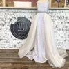 Abito da spettacolo per ragazza in velluto con paillettes 2022 Perline Cristalli Cinghie Collo in organza Gonna overskirt Abito da festa formale per compleanno per bambini Ragazzi per adolescenti Preadolescenti Blu reale Bianco