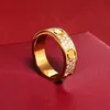 Anel de Diamante Feminino Aço Inoxidável Rosa Ouro Casal Anéis de Parafuso Zircão Jóias Dia dos Namorados Presentes para mulheres Acessórios Atacado