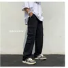 Zwart / wit casual broek heren mode losse rechte wijde been mannen streetwear hip-hop pocket cargo heren broek 220330