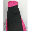 Robes de fête en satin rose vif et noir moderne