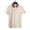 2023 Stylist pikétröjor för män Lyxiga Italien Herrkläder Kortärmade Mode Fritidskläder Herr sommar T-shirt Många färger finns tillgängliga Storlek M-XXXL toppar