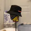 여름 모자 Stingy Brim Hats with Letters Budge 복장 비치 모자 통기성 장착 남여 사계절 모자 고품질