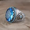 Anneaux de mariage Rétro fait à la main Turc Chevalière Bague Pour Hommes Femmes Antique Couleur Argent Sculpté Incrusté Bleu Zircon Party Punk Motor Biker RingWed