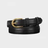 Cinturón de mujer Hebanes de cuero para mujeres Versátiles Versátiles de hebilla decorativa diseñadora de jeans cinturones delgados cinturones delgados de lujo para mujeres