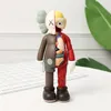 おもちゃデザイナーホットセラーゲーム0.2kg 8インチ20cmフレイビニールコンパニオンアートアクションオリジナルボックス人形と手をつないで飾るデザイナー