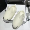 Sommarskor för kvinnliga tofflor flickor söta kaninform Sandaler Designer Shoe Platform Sandales Com Frete