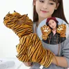 Cinq doigts gants mignon Animal tigre griffe mitaines Couple chaud doux moelleux doigt complet Costume de fête pom-pom girls jouet cadeau d'anniversaire